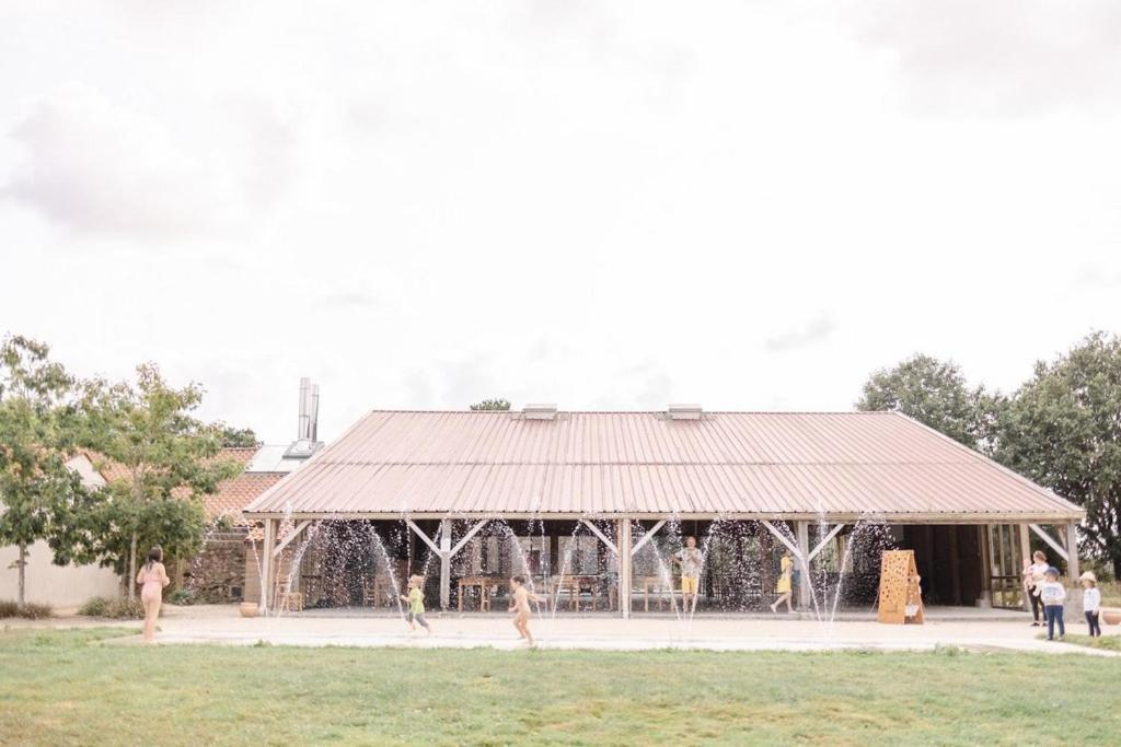 Domaine De L'Oiseliere Hotel Chauche ภายนอก รูปภาพ