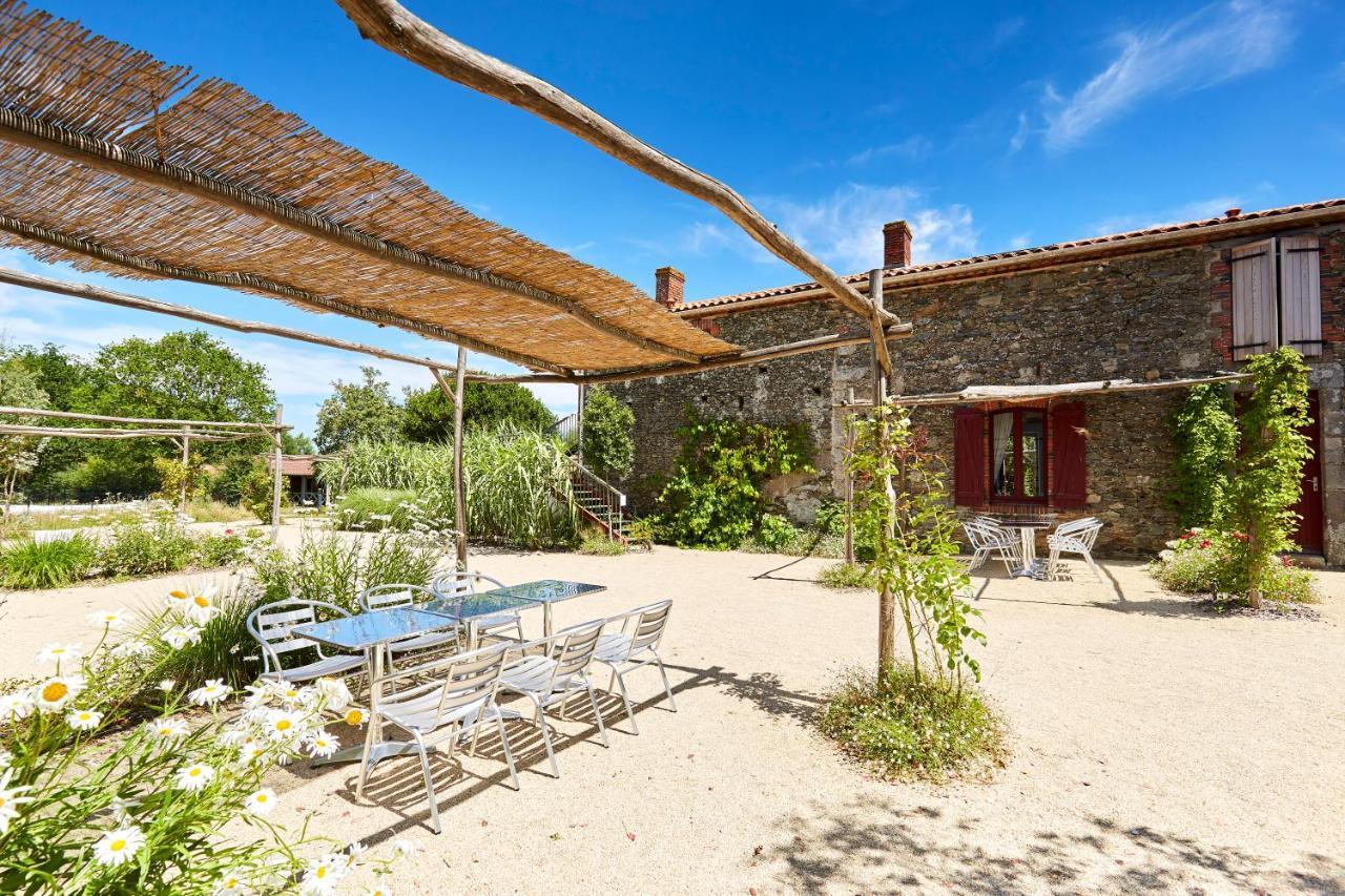 Domaine De L'Oiseliere Hotel Chauche ภายนอก รูปภาพ